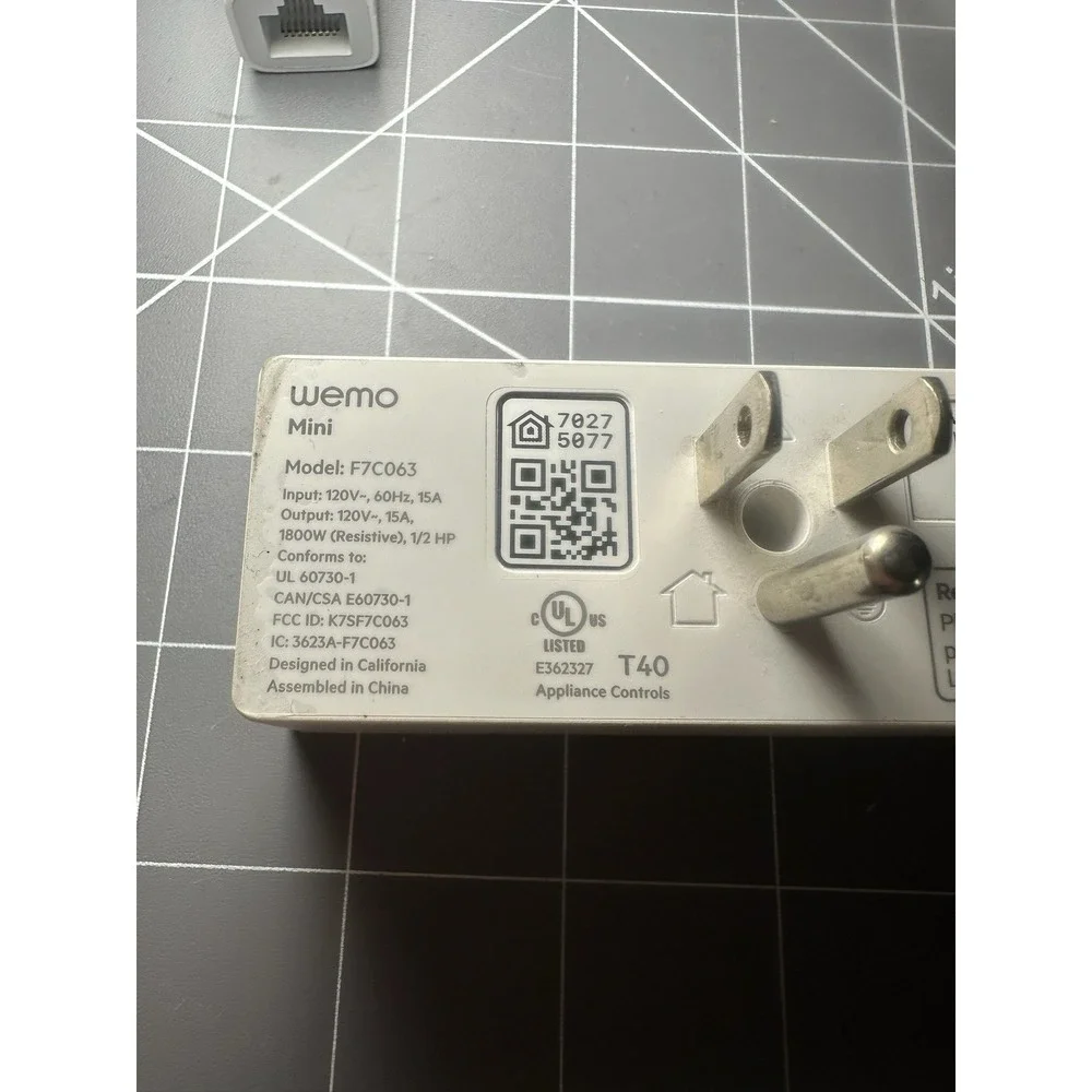 Wemo Mini Smart Plug + Wemo Bridge F7C074 + Apple A1433 Ethernet Adapter - Picture 16 of 16
